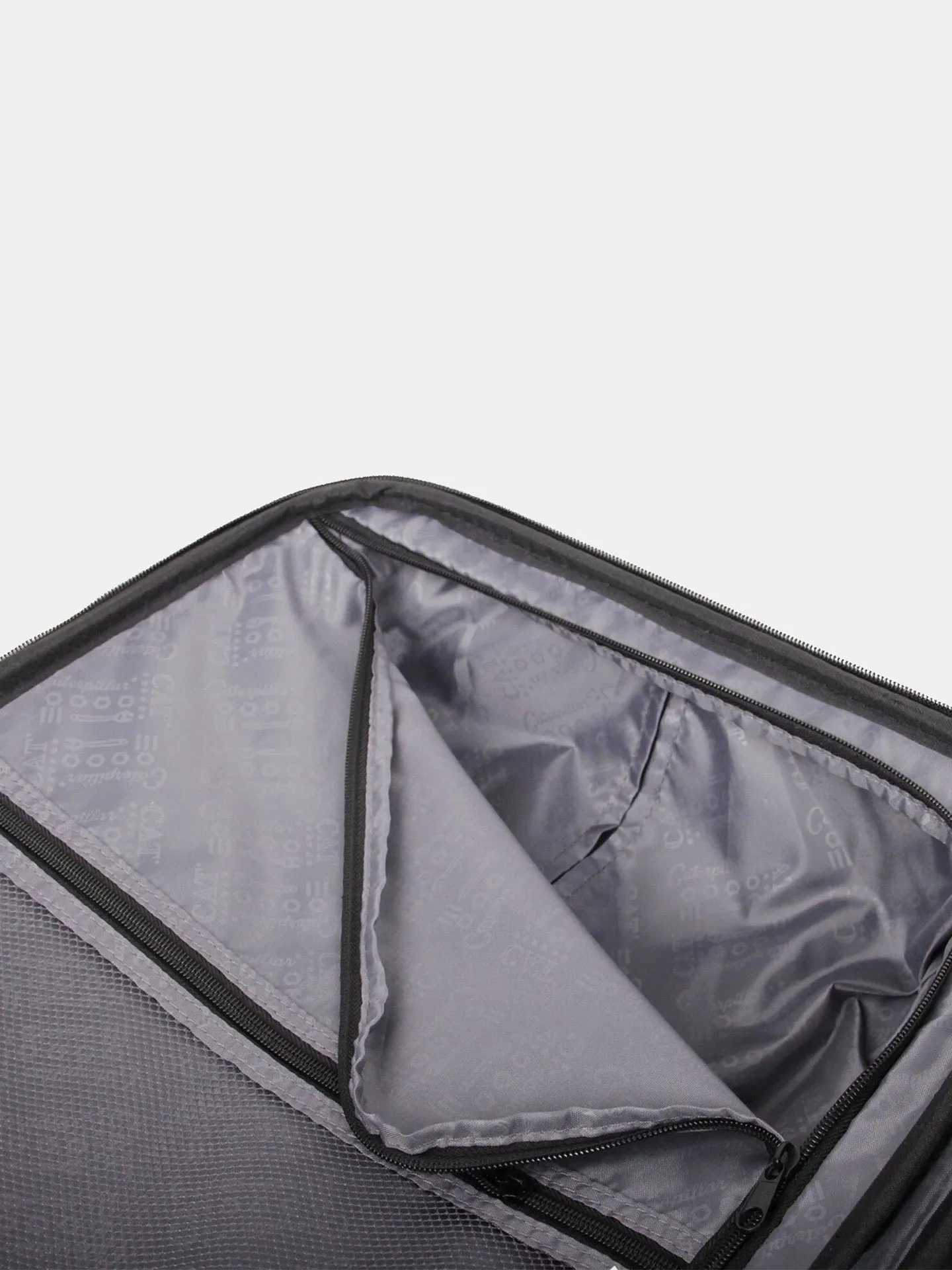 Caterpillar Iris Polypropylene Luggage Bag