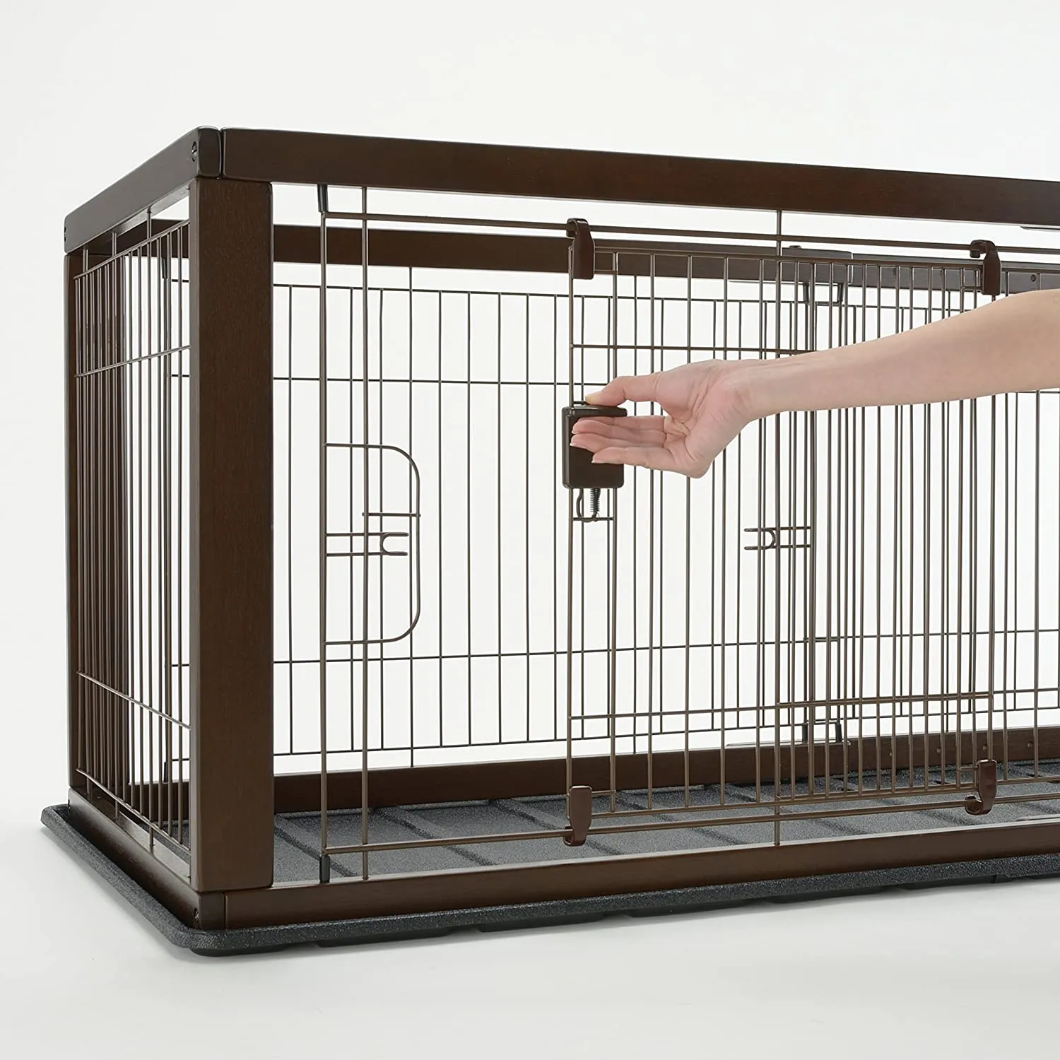 Expandable Pet Crate with Floor Tray - Richell