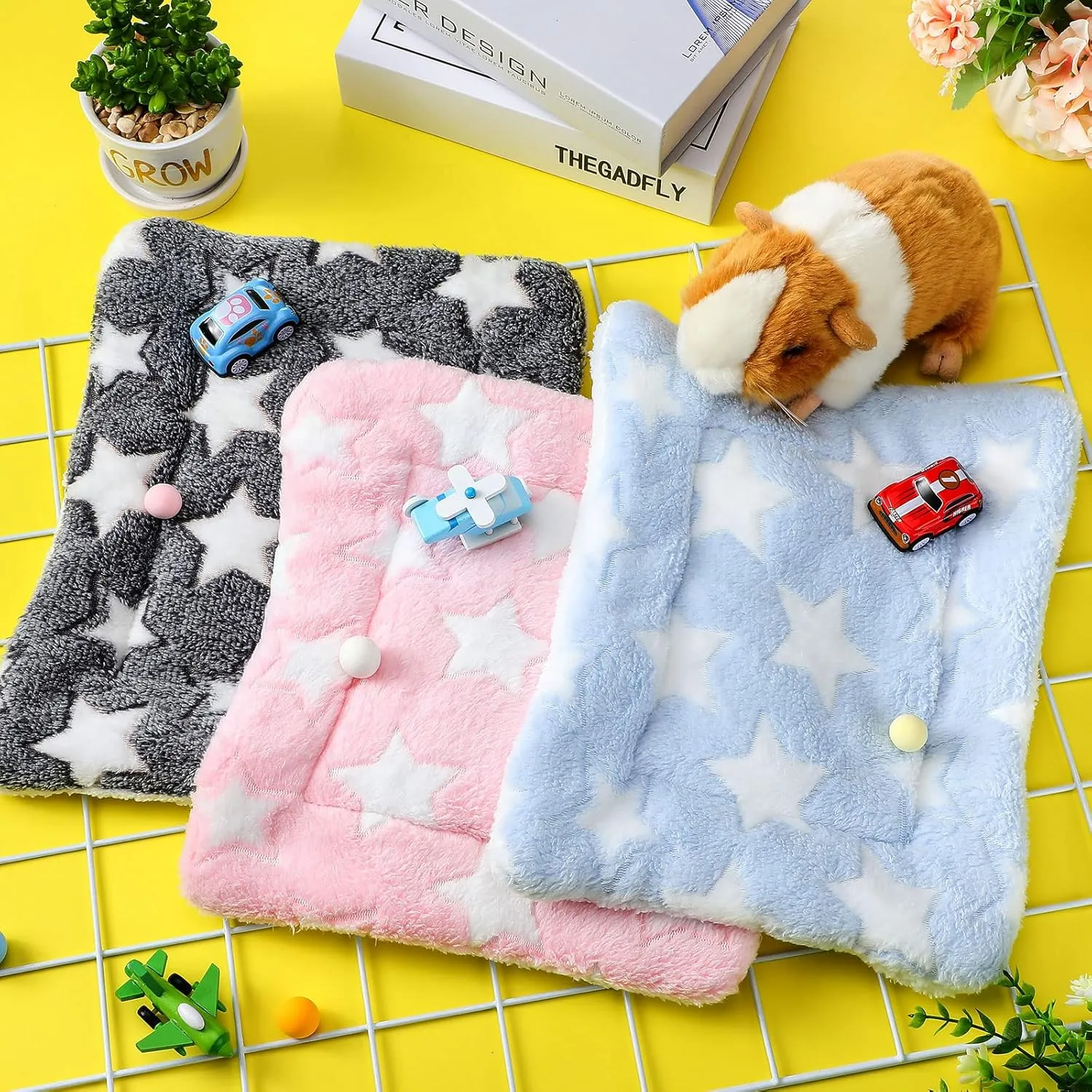 Jetec 3 Pcs Bunny Guinea Pig Beds Soft Bunny Mats Warm Guinea Pig Mat Small Animal Winter Bed Pads Fleece Sleeping Pads for Indoor Rabbit Hamster Squirrel Hedgehog Chinchilla Ferret(Star)