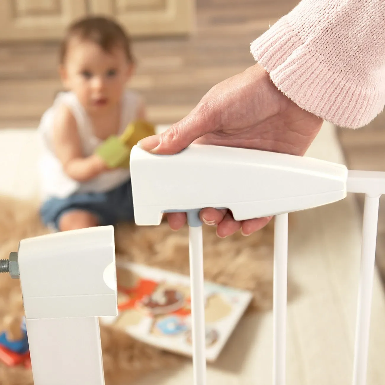 Munchkin Easy Close Pressure Mounted Baby Gate for Stairs, Hallways and Doors, Walk Through with Door, Metal, White, 35x29.5 Inch (Pack of 1)